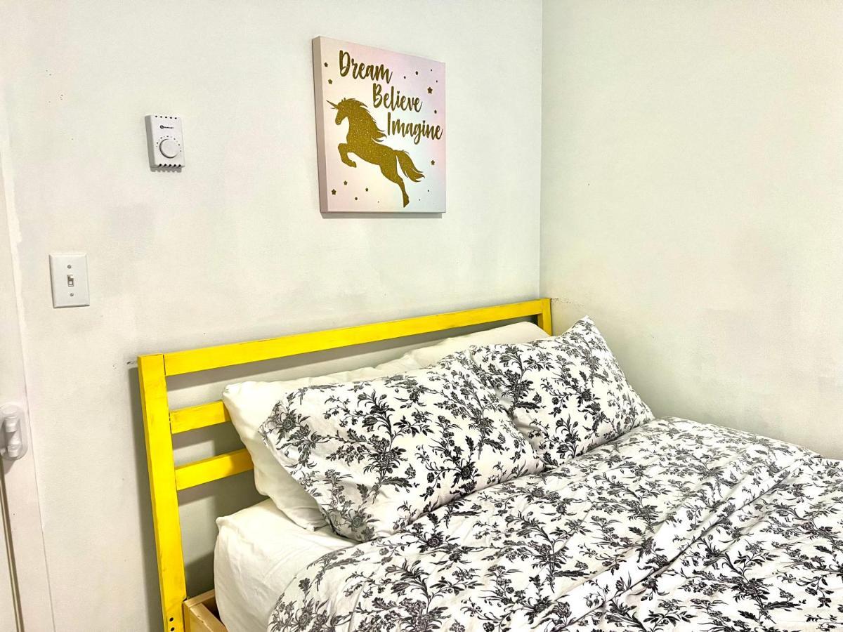 Micro Studio Apartment 10 Minutes Walk To University Of Washington Seattle Exterior foto